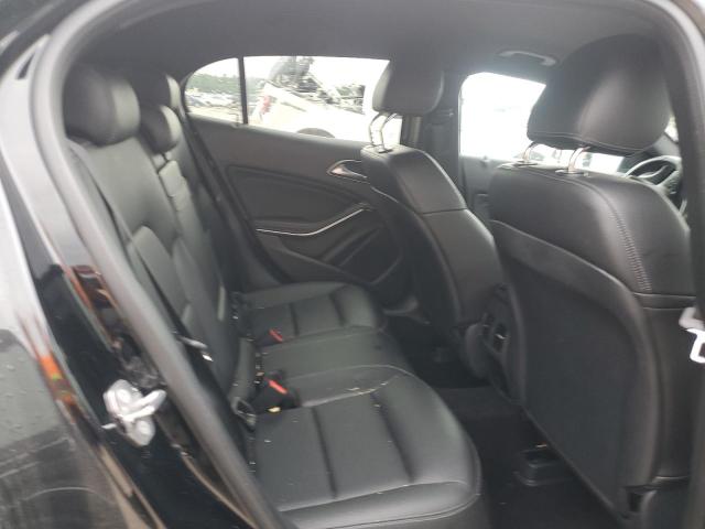 WDCTG4EB4JJ499773 Mercedes-Benz GLA 250