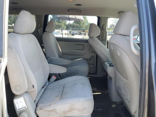 KNDMB5C19F6040161 KIA SEDONA LX