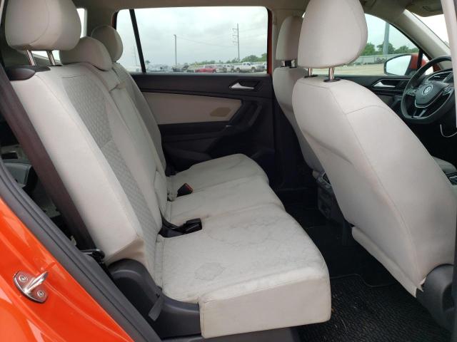 3VV1B7AX9JM125971 Volkswagen TIGUAN S