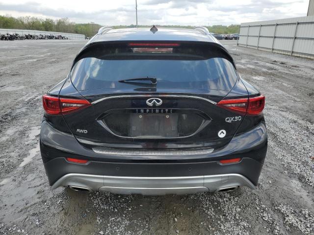 SJKCH5CR8HA029889 Infiniti QX30 BASE