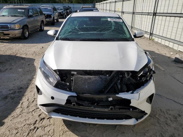 3KPF24AD9RE728966 KIA FORTE LX