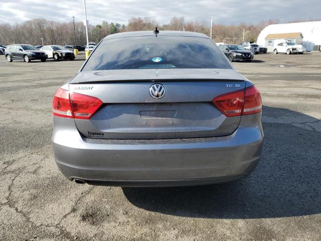 1VWBV7A34FC084985 Volkswagen PASSAT SE