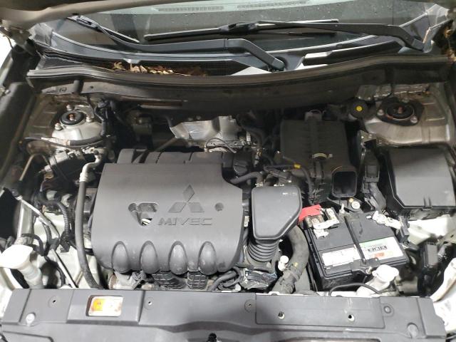 JA4AZ3A34LZ004941 Mitsubishi Outlander Se
