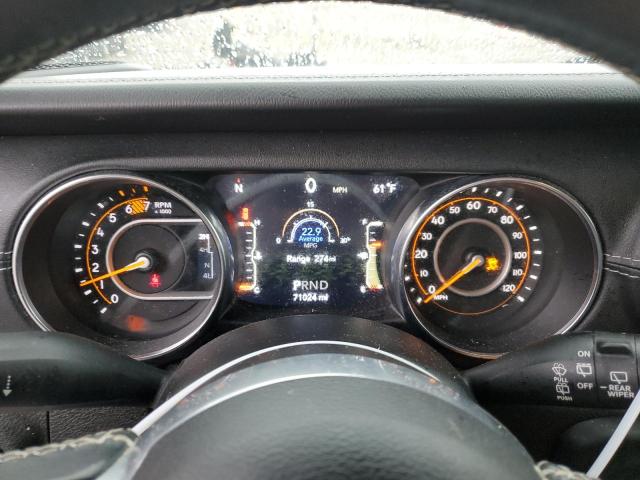 1C4HJXEN9JW325757 Jeep Wrangler Unlimited Sahara