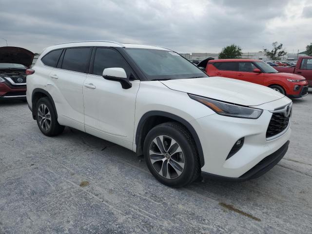 5TDGZRAH9MS051674 Toyota Highlander Xle