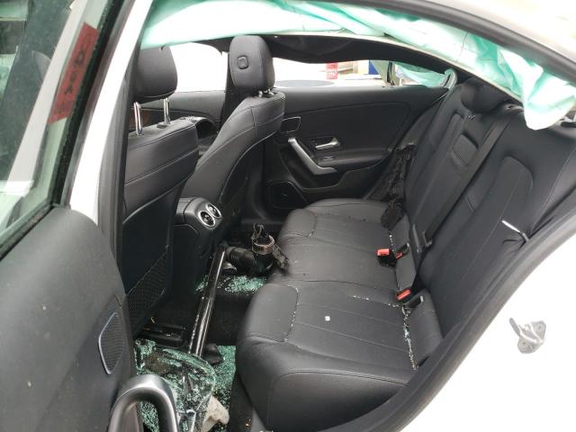 WDD3G4EB5KW015044 Mercedes-Benz A 220