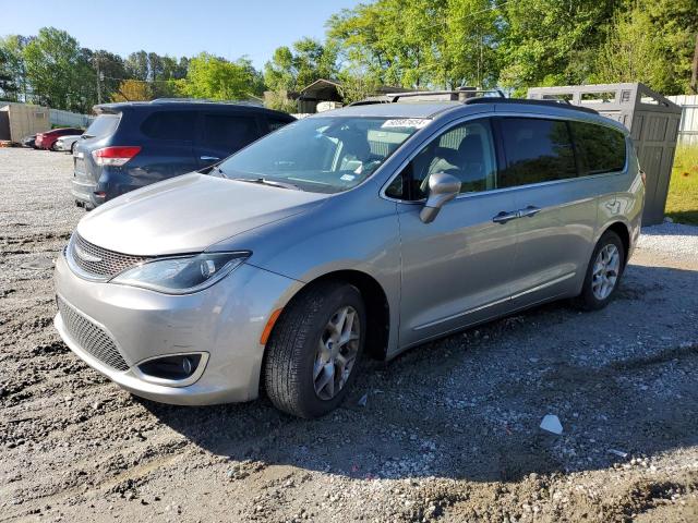 Auction sale of the 2017 Chrysler Pacifica Touring L, vin: 2C4RC1BG4HR831484, lot number: 50587654
