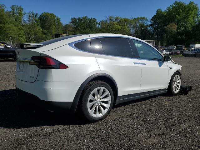 5YJXCAE26HF076356 Tesla MODEL X