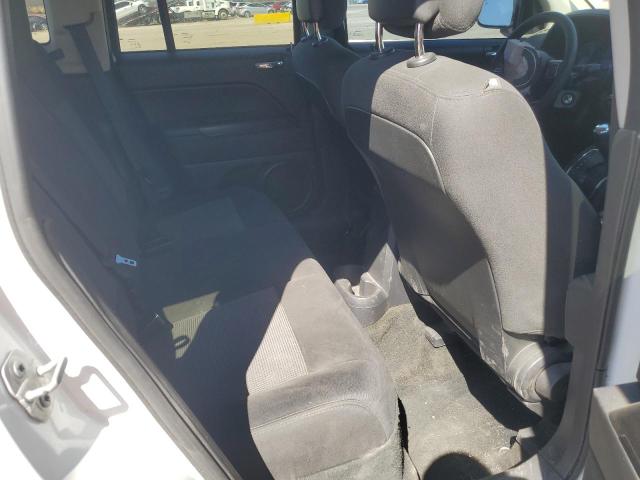 1C4NJCBA5GD560660 Jeep Compass Sport
