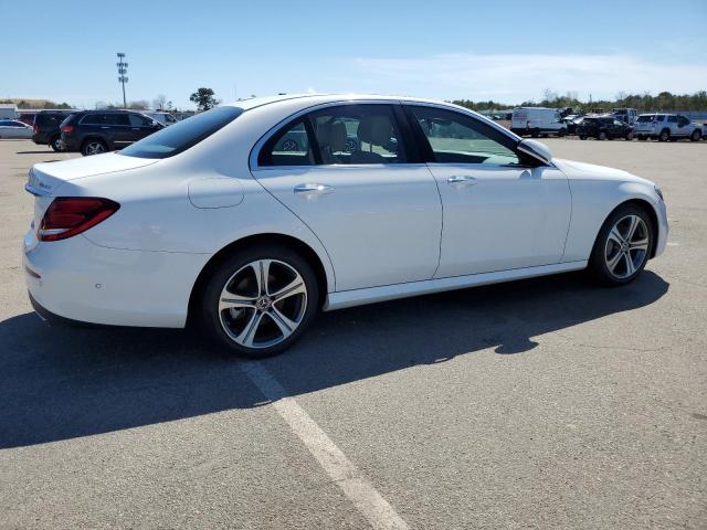 WDDZF4KB1HA261774 Mercedes-Benz E 300 4matic