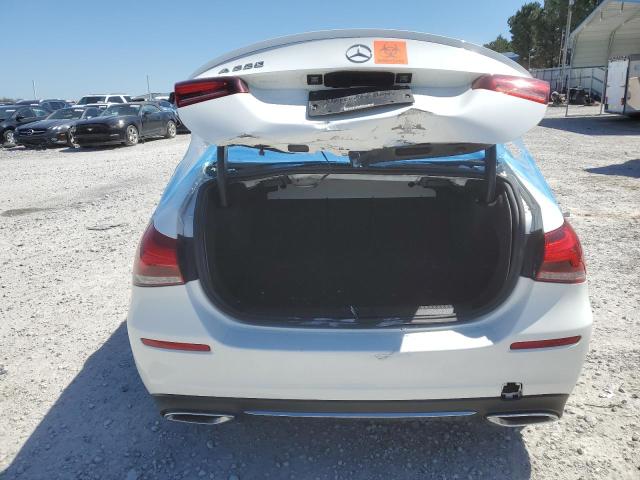 WDD3G4EB5KW015044 Mercedes-Benz A 220