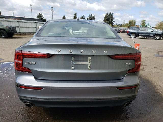 7JR102FK1MG094462 Volvo S60 T5 Momentum
