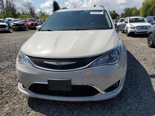 2C4RC1EG5HR622590 Chrysler 2017