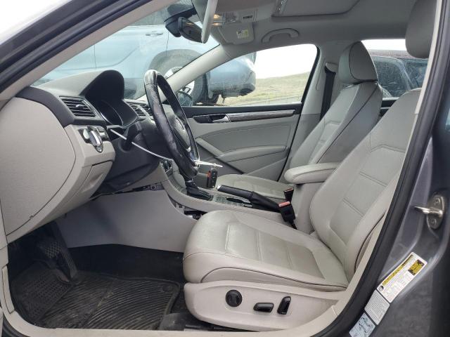 1VWBT7A30GC017338 Volkswagen PASSAT SE