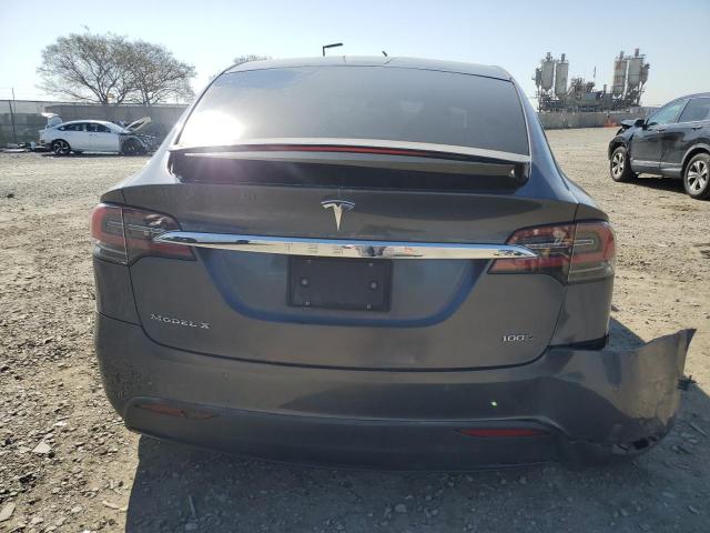 5YJXCAE26JF100094 Tesla 2018