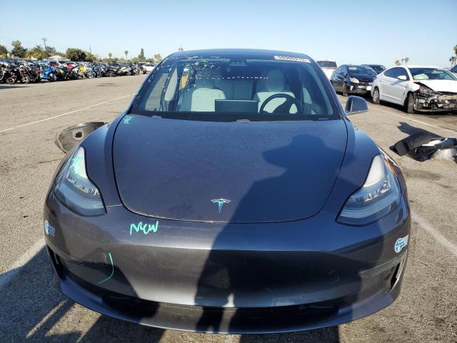 5YJ3E1EA5LF804810 Tesla 2020