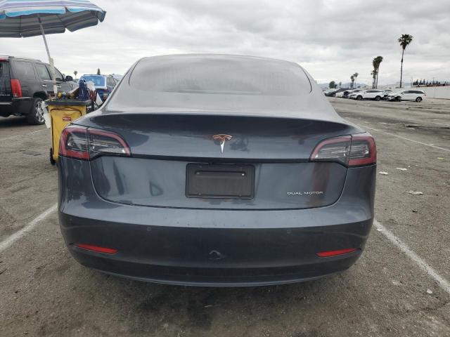 5YJ3E1EB8JF085672 Tesla MODEL 3