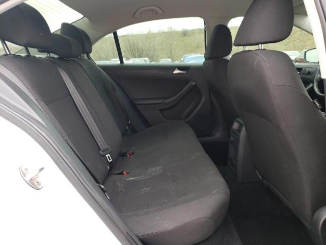 3VW167AJ7GM337840 Volkswagen 2016