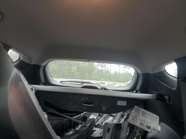 5NMZT3LBXHH038022 Hyundai SANTA FE S
