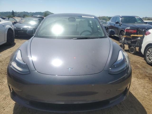5YJ3E1EA4PF713565 Tesla 2023