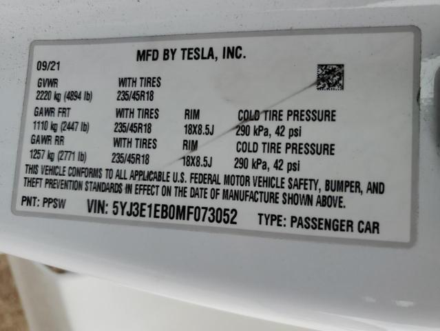 5YJ3E1EB0MF073052 Tesla 2021