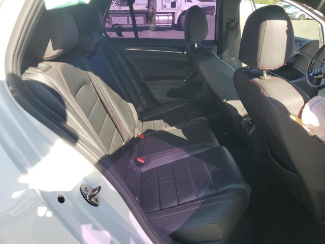 3VW4T7AU7FM003953 Volkswagen 2015