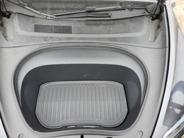 5YJ3E1EA9SF892355 Tesla 2025