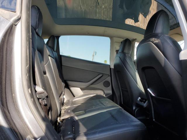 7SAYGDEE0NF426745 Tesla Model Y