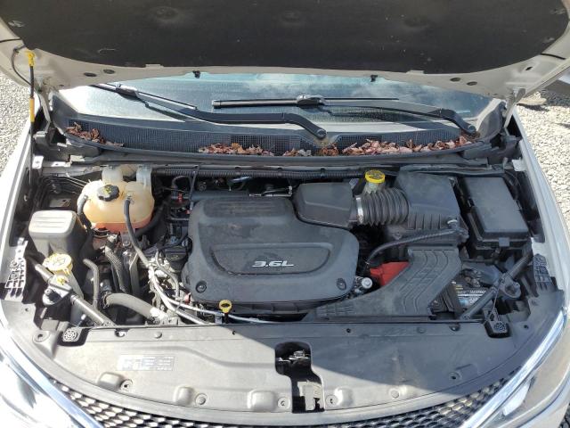 2C4RC1EG5HR622590 Chrysler 2017
