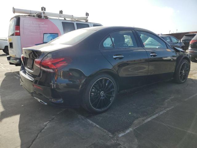 WDD3G4EB6KW005641 Mercedes-Benz A 220