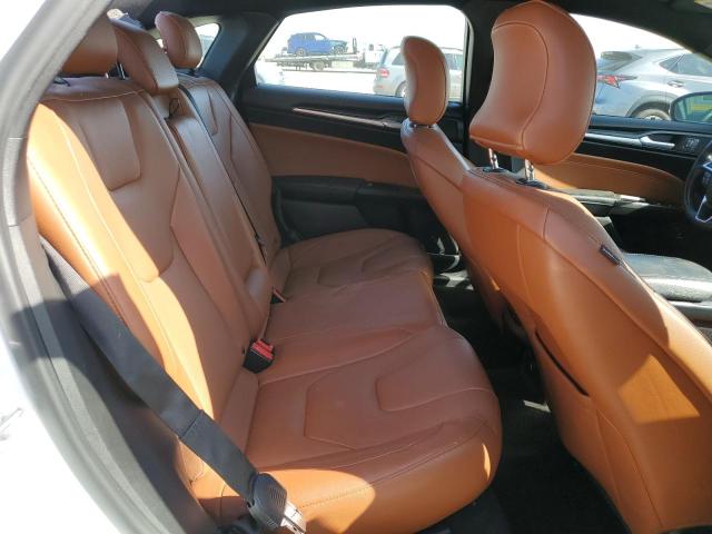 3FA6P0SU5KR238621 Ford 2019