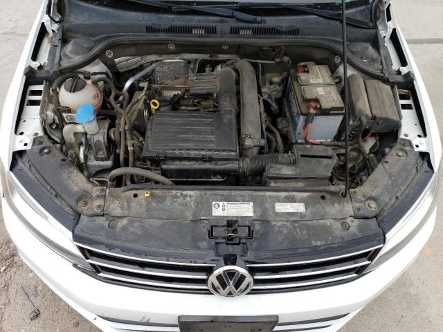 3VW167AJ7GM337840 Volkswagen 2016