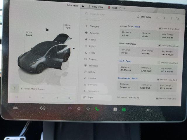 7SAYGDEE2NF354057 Tesla Model Y