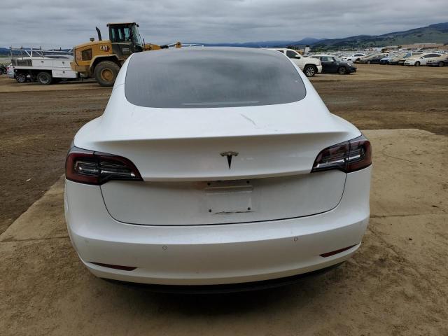 5YJ3E1EA8JF164993 Tesla 2018