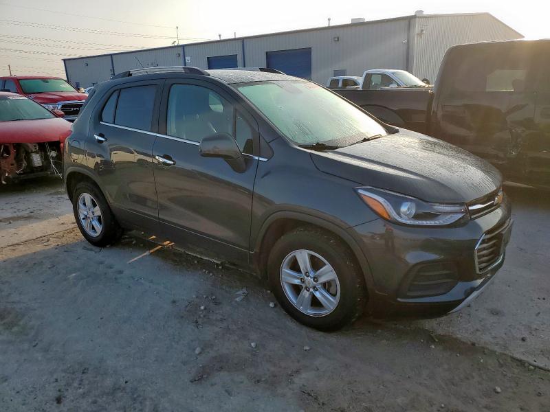 KL7CJLSB3JB680408 Chevrolet TRAX 1LT