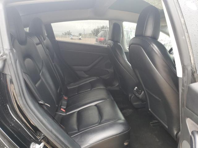 5YJ3E1EA7NF185677 Tesla 2022