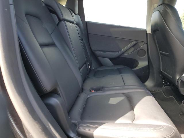 7SAYGAEE8RF987571 Tesla Model Y