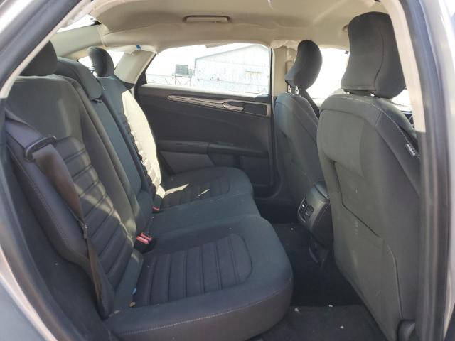 3FA6P0HD2KR211917 Ford FUSION SE