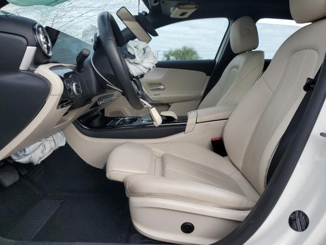 W1K3G4EB6LJ225957 Mercedes-Benz A 220