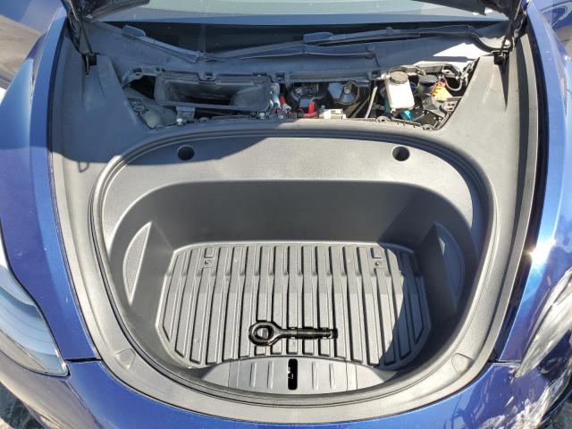 5YJ3E1EC5NF335822 Tesla 2022