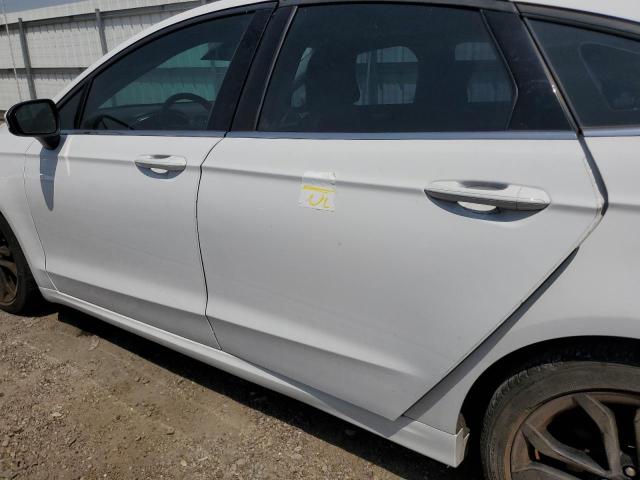 3FA6P0HD1KR170700 Ford FUSION SE