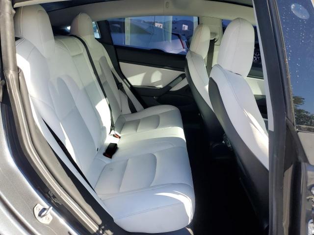 5YJ3E1EA5LF804810 Tesla 2020