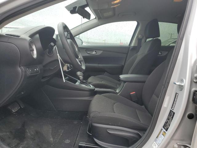 3KPF24ADXME375744 KIA FORTE FE