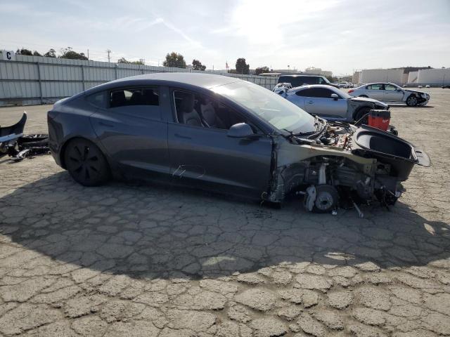 5YJ3E1EA6RF732122 Tesla 2024