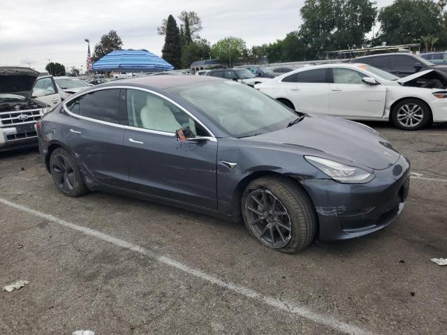 5YJ3E1EB8JF085672 Tesla MODEL 3
