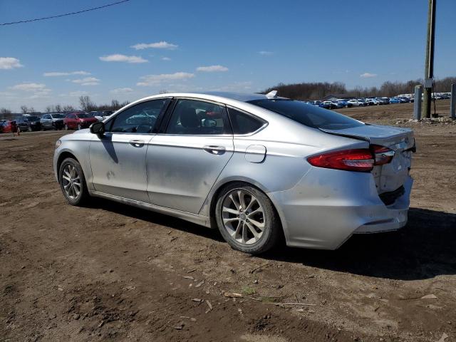 3FA6P0HD2KR211917 Ford FUSION SE