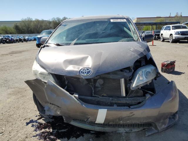 5TDKZ3DC1HS820732 Toyota SIENNA LE