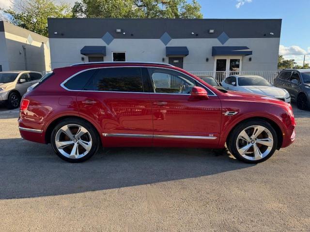 SJAAC2ZV1HC014037 Bentley Bentayga