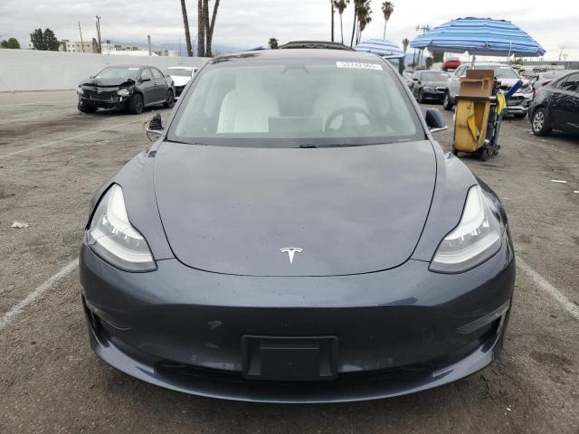 5YJ3E1EB8JF085672 Tesla MODEL 3