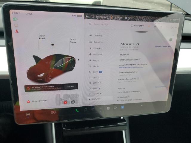 5YJ3E1EB8JF085672 Tesla MODEL 3